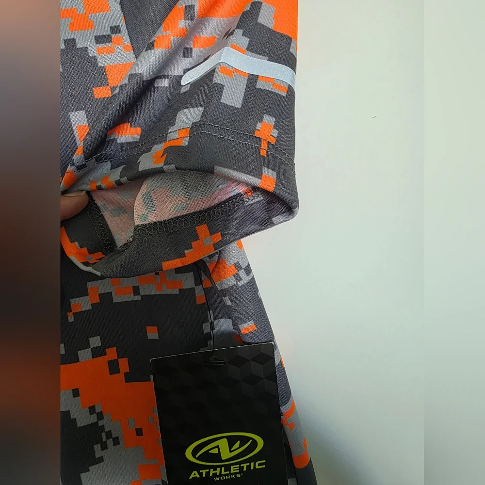 Athletic Works Boys Kids Active T-shirt Driworks Orange Camo Size Large 10-12